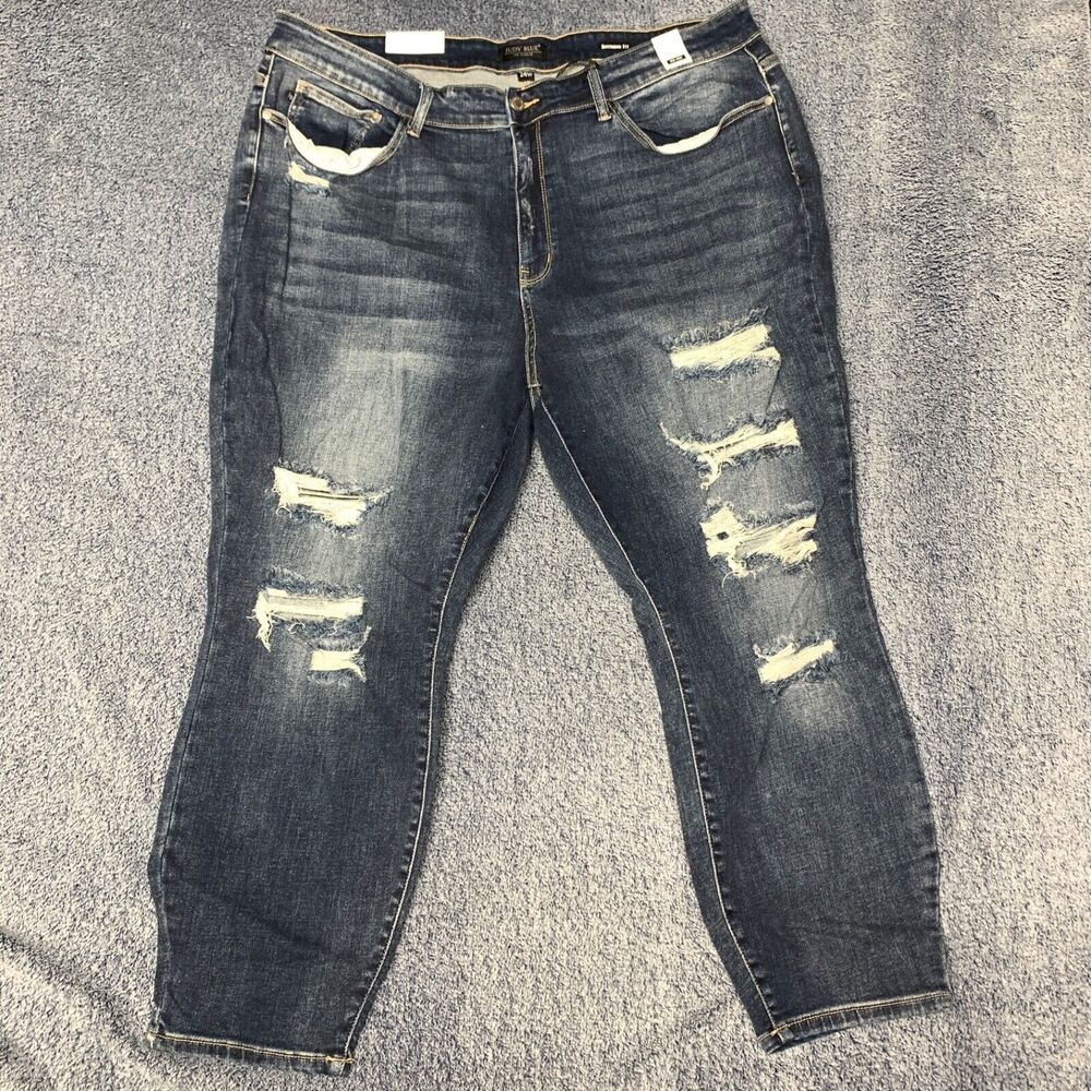 JUDY BLUE Boyfriend Fit Mid Rise Distressed Jeans Size 24W NWT Plus